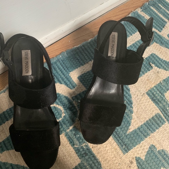 Steve Madden Black Velvet Platform Sandals - Picture 2 of 6